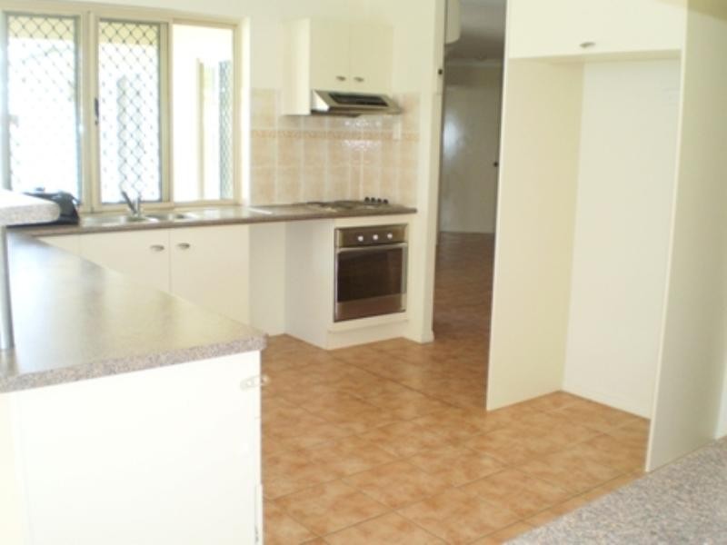 64 Greenwood Drive, Kirwan QLD 4817