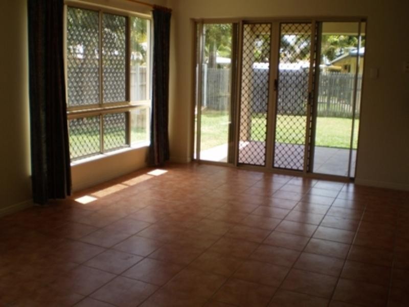 64 Greenwood Drive, Kirwan QLD 4817