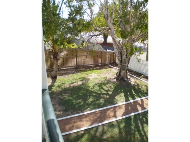 72 Queens Road, Hermit Park QLD 4812