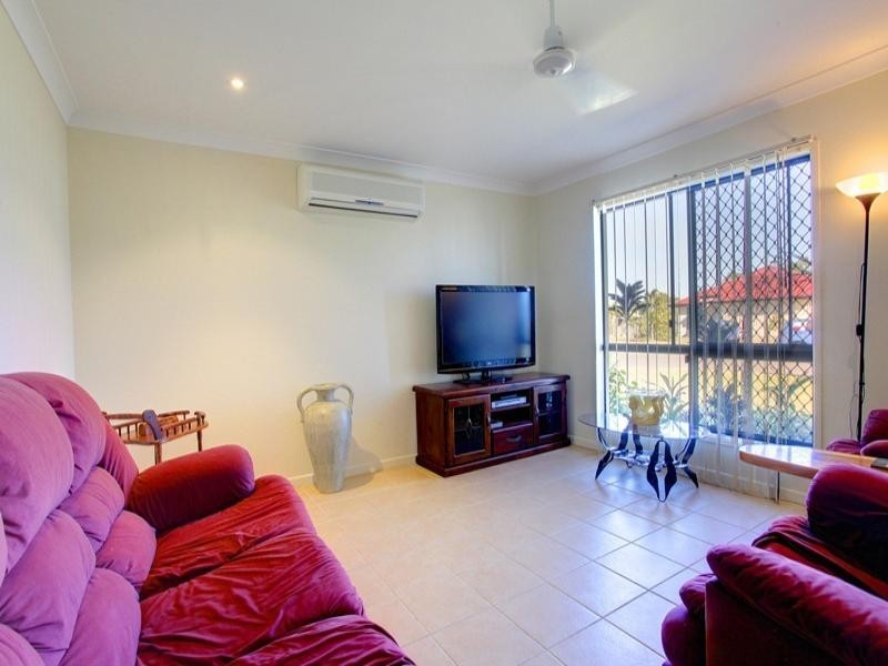 25 Kempton Chase, Burdell QLD 4818
