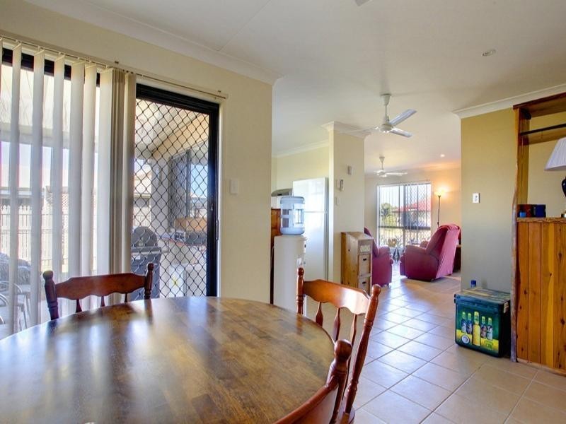 25 Kempton Chase, Burdell QLD 4818