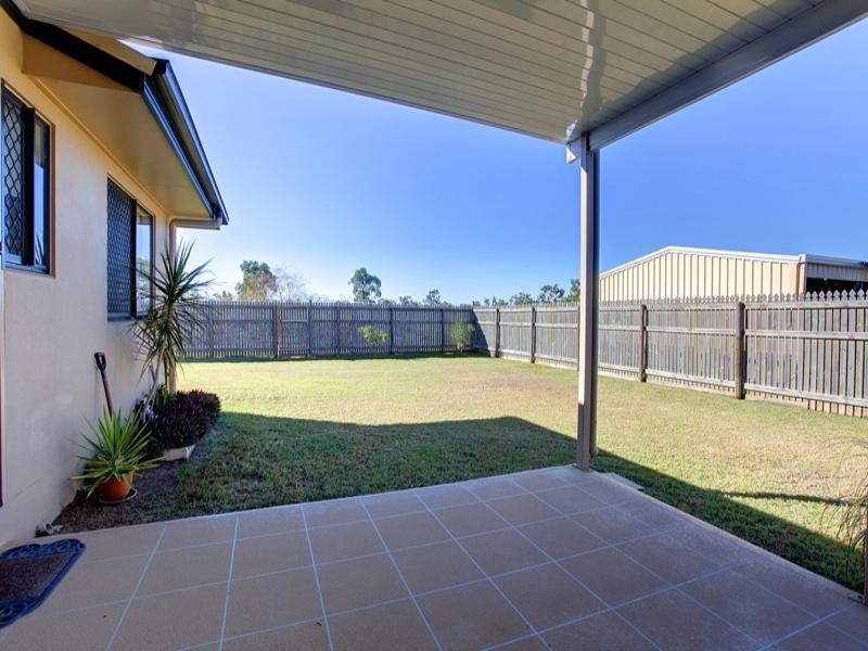 25 Kempton Chase, Burdell QLD 4818