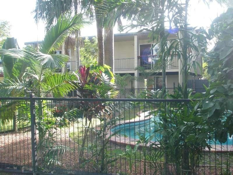 21 Rossato Crescent, Rasmussen QLD 4815