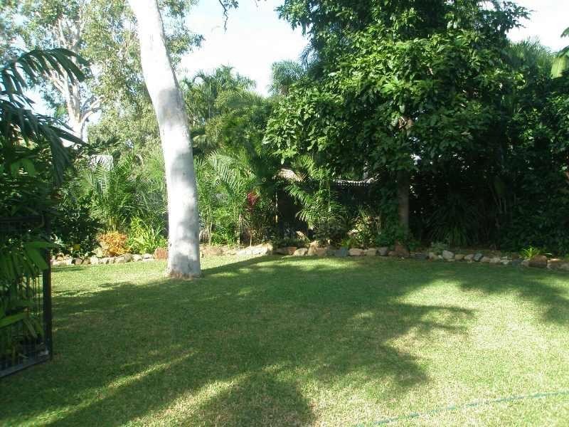 21 Rossato Crescent, Rasmussen QLD 4815