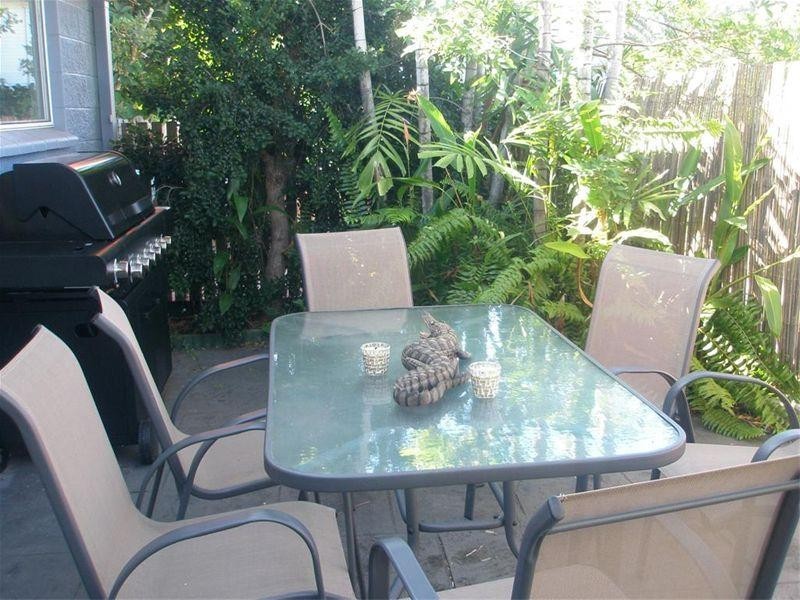 2/38 Park Street, Pimlico QLD 4812