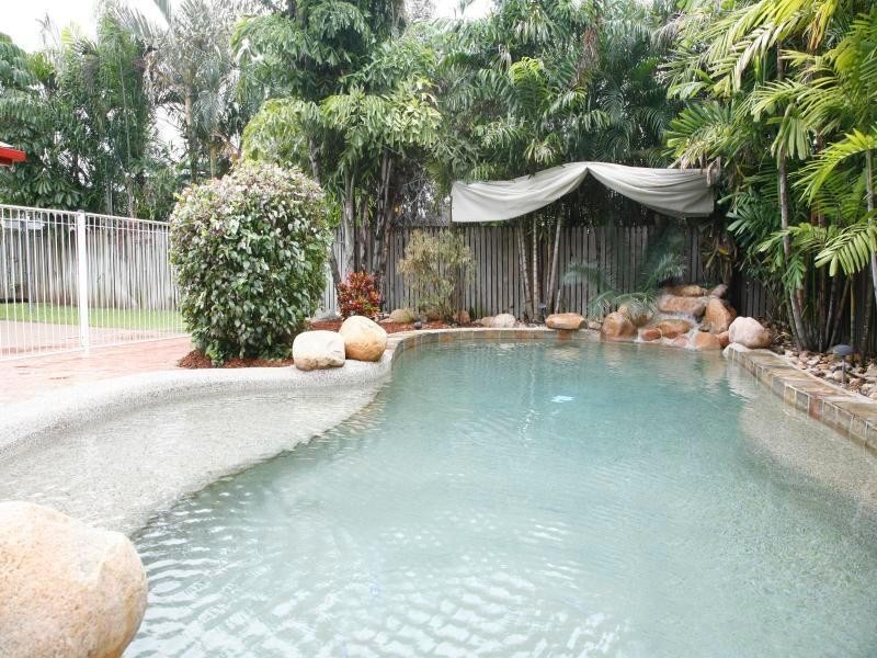 13 Malaga Street, Kirwan QLD 4817