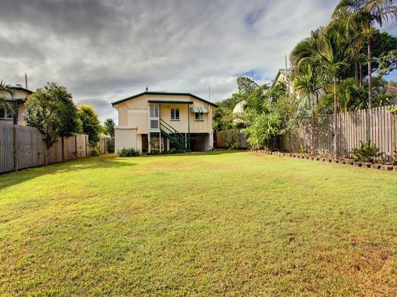 116 Francis Street, West End QLD 4810