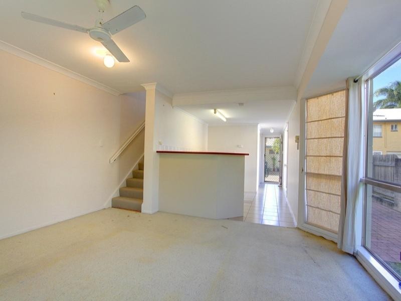 3/13 Second Avenue, Railway Estate QLD 4810