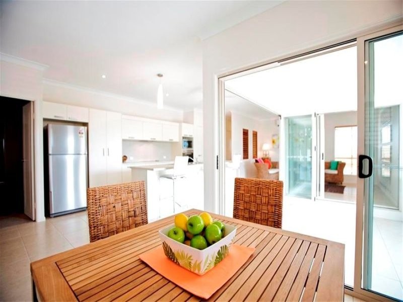 24 Dunlop Street, Kelso QLD 4815