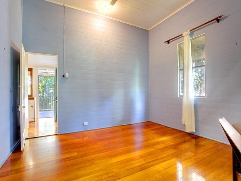 12 Fourth Avenue, South Townsville QLD 4810