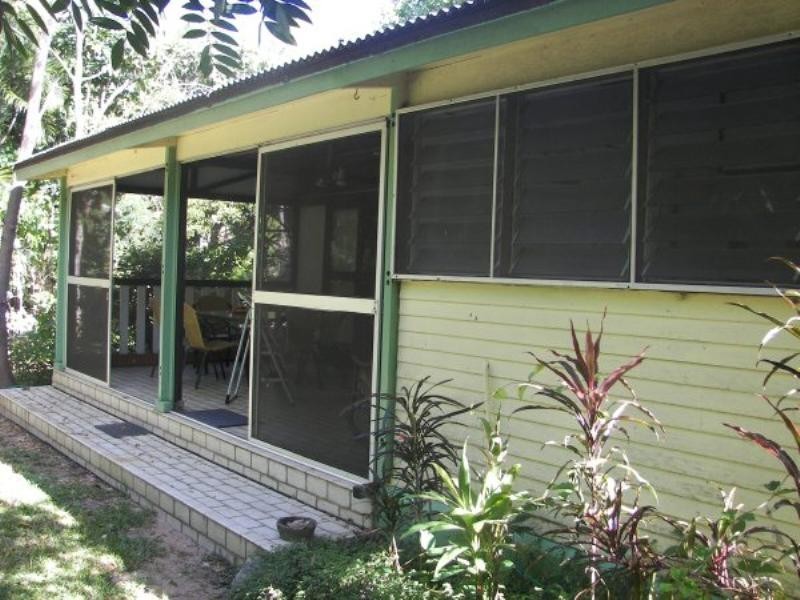 17 Appian Way, Magnetic Island QLD 4819