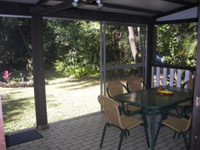 17 Appian Way, Magnetic Island QLD 4819