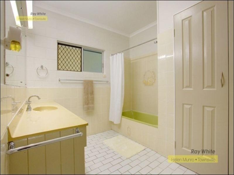 25 Ridley Road, Kirwan QLD 4817