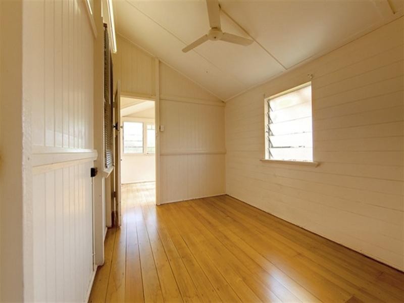 14 Gleeson Street, Hermit Park QLD 4812