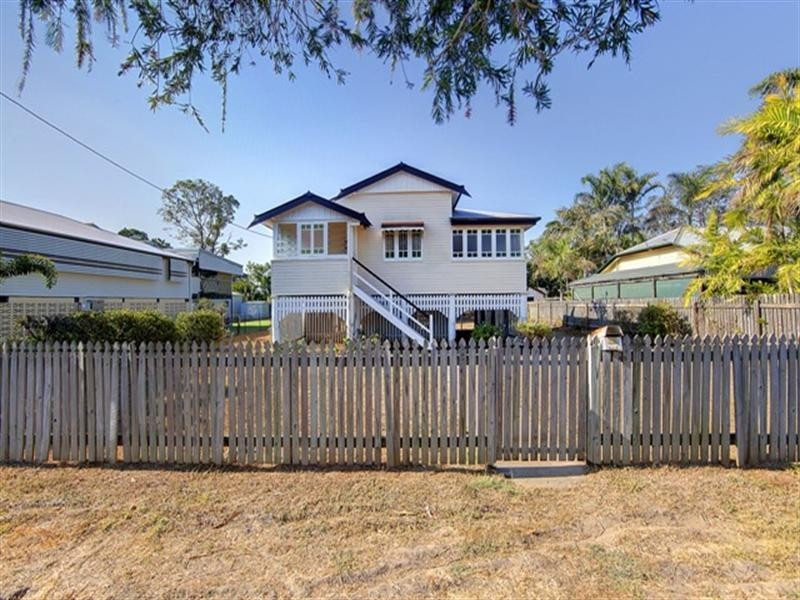 14 Gleeson Street, Hermit Park QLD 4812