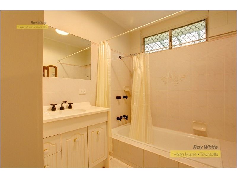 11 Rodney Place, Condon QLD 4815