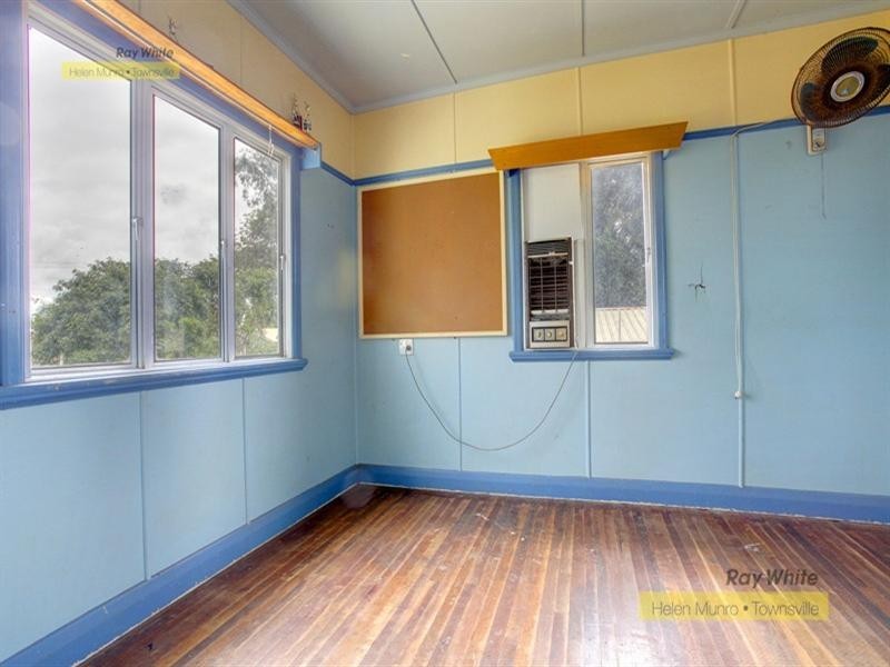 3 Whyte Street, Hermit Park QLD 4812