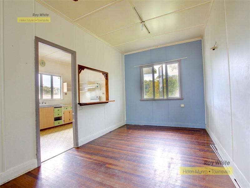 3 Whyte Street, Hermit Park QLD 4812