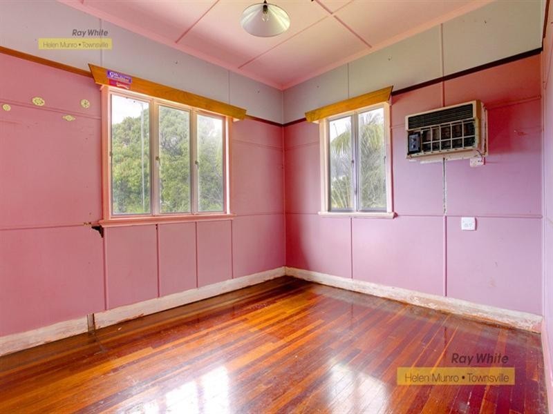 3 Whyte Street, Hermit Park QLD 4812