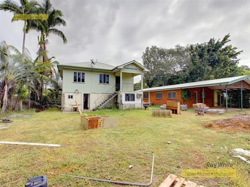 3 Whyte Street, Hermit Park QLD 4812