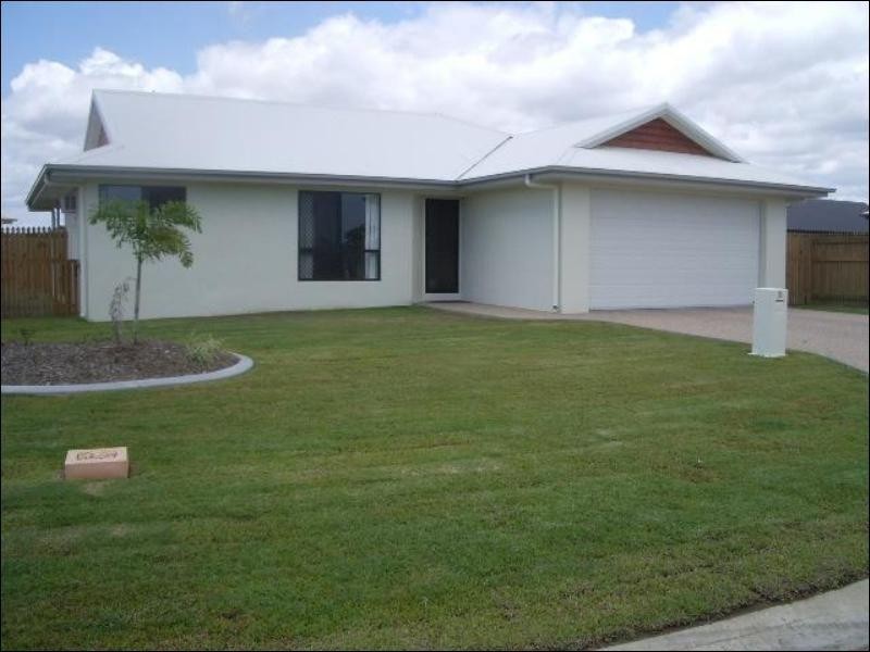 11 Ripon Court, Mount Low QLD 4818