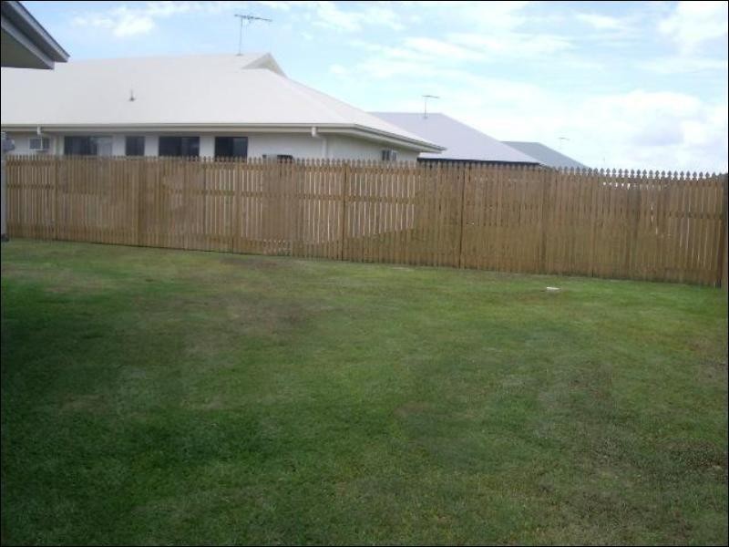 11 Ripon Court, Mount Low QLD 4818