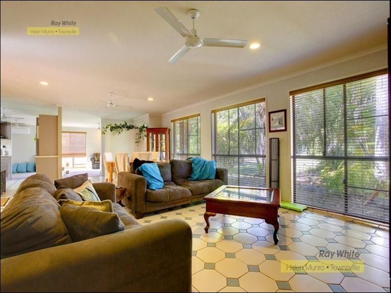 16 Hillgrove Court, Bushland Beach QLD 4818