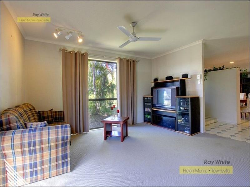 16 Hillgrove Court, Bushland Beach QLD 4818