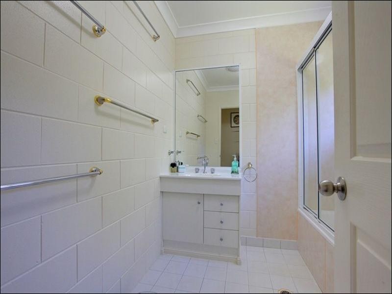 2 Faulkner Street, Burdell QLD 4818