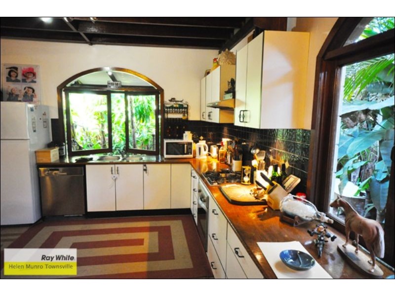 55 Apjohn Street, Magnetic Island QLD 4819