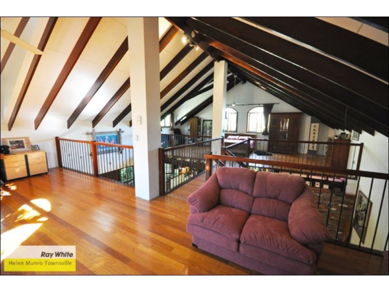 55 Apjohn Street, Magnetic Island QLD 4819