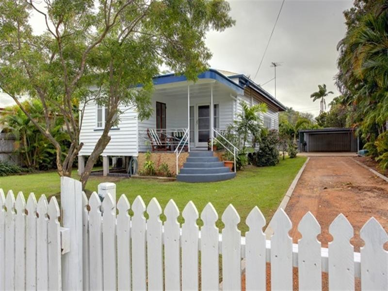 153 Francis Street, West End QLD 4810