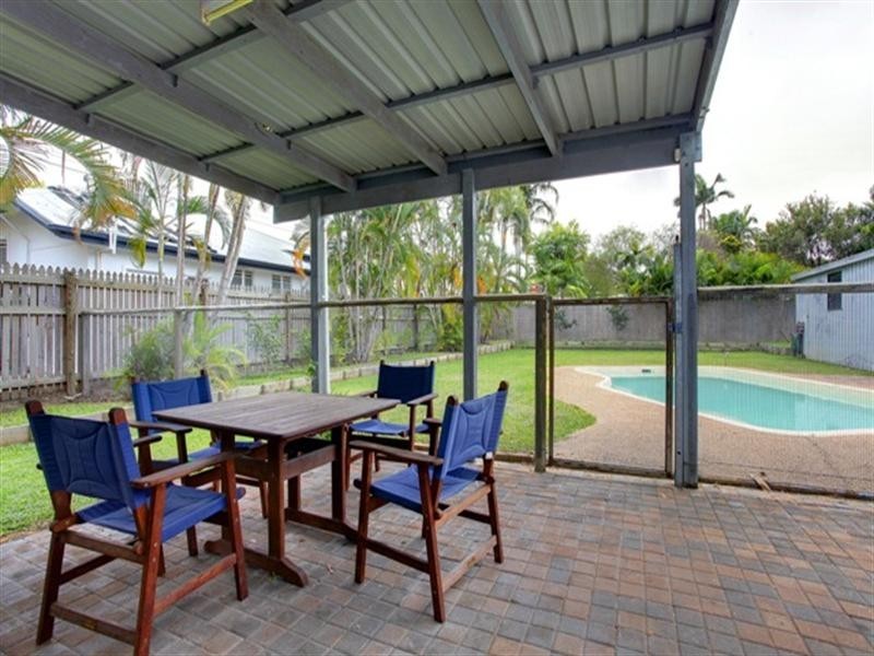 153 Francis Street, West End QLD 4810