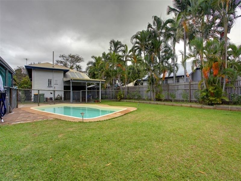153 Francis Street, West End QLD 4810