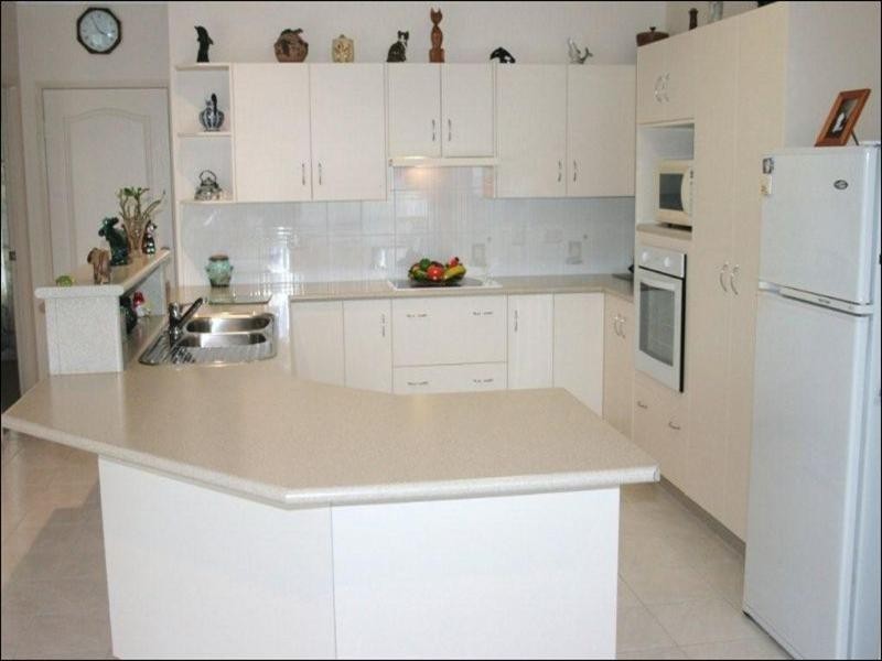 6 Medinah Court, Balgal Beach QLD 4816