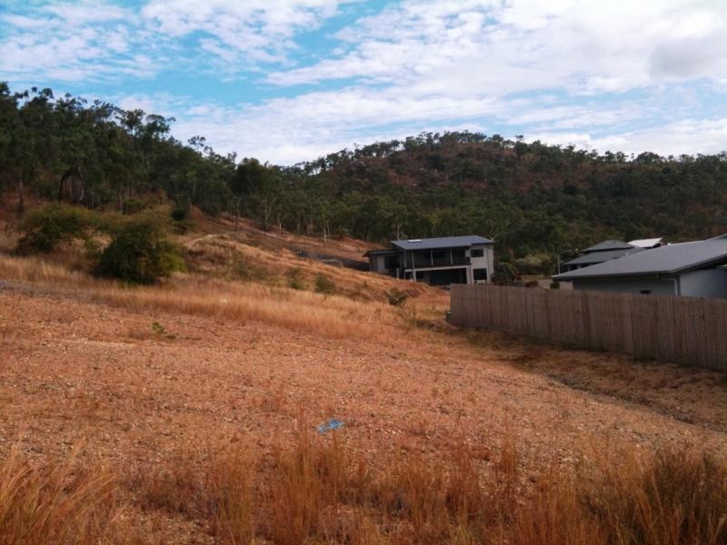 37 Timbury Way, Mount Louisa QLD 4814