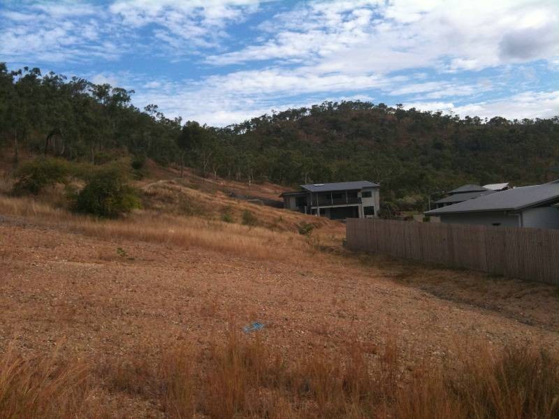 37 Timbury Way, Mount Louisa QLD 4814