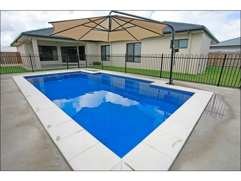 63 Petrie Way, Idalia QLD 4811