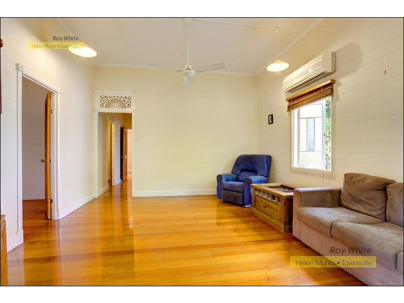 5 Hubert Street, South Townsville QLD 4810