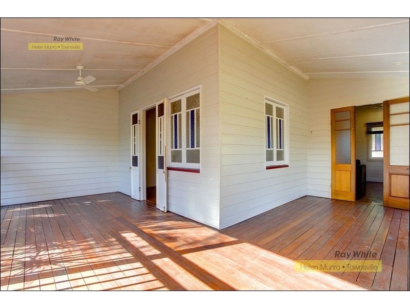 5 Hubert Street, South Townsville QLD 4810