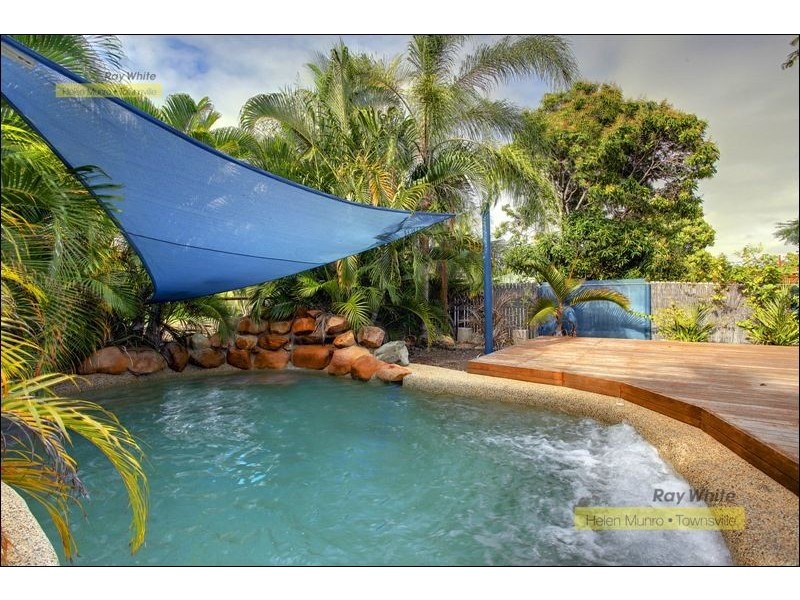 5 Hubert Street, South Townsville QLD 4810