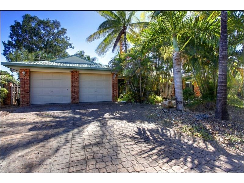16 Hillgrove Court, Bushland Beach QLD 4818