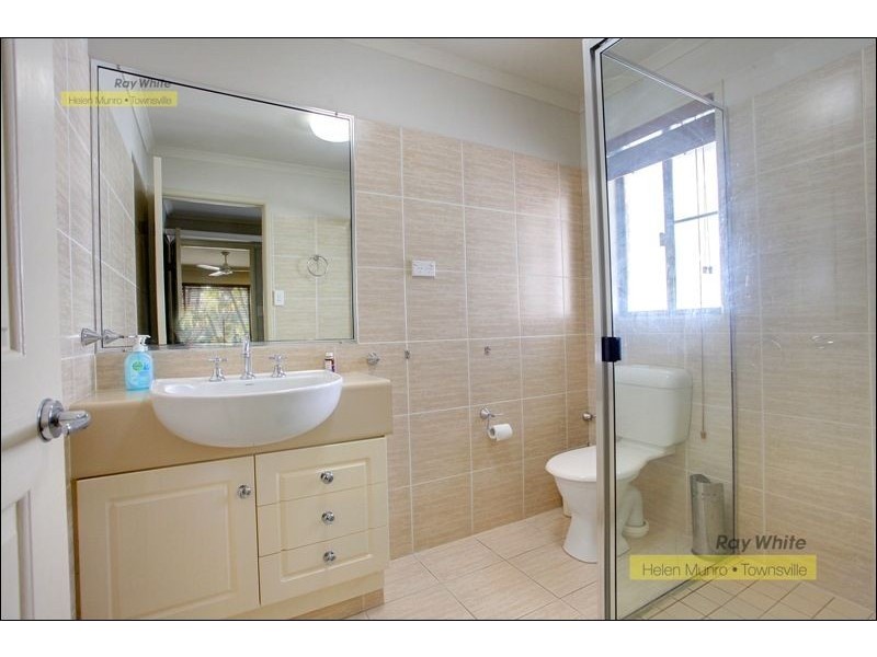 16 Hillgrove Court, Bushland Beach QLD 4818