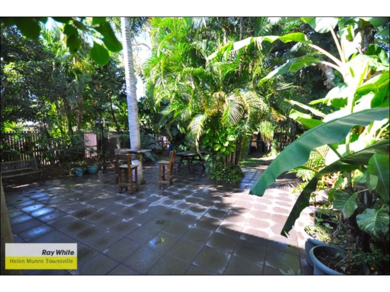55 Apjohn Street, Magnetic Island QLD 4819