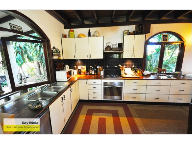 55 Apjohn Street, Magnetic Island QLD 4819