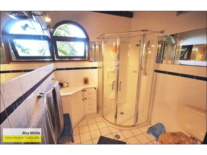 55 Apjohn Street, Magnetic Island QLD 4819
