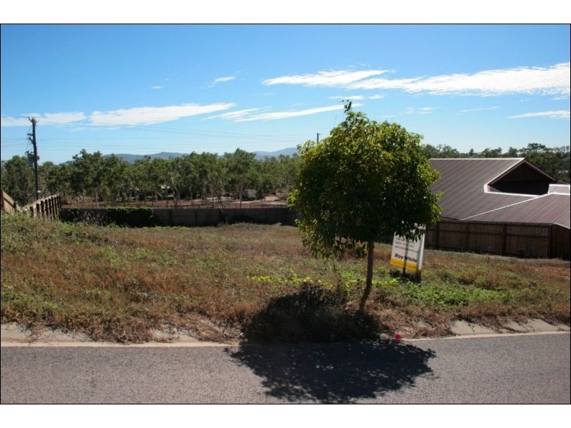 18 Palomar Court, Mount Louisa QLD 4814