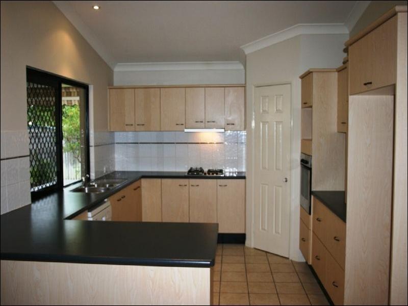16 Young Circuit, Kirwan QLD 4817
