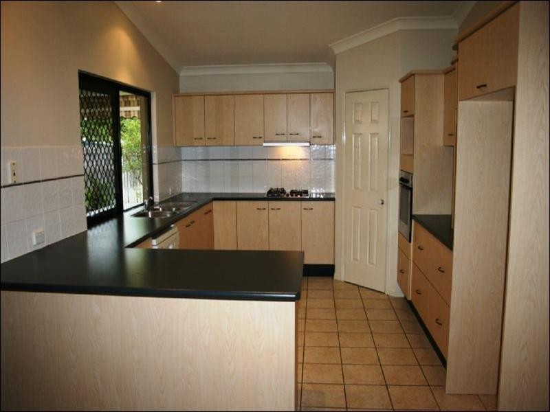 16 Young Circuit, Kirwan QLD 4817