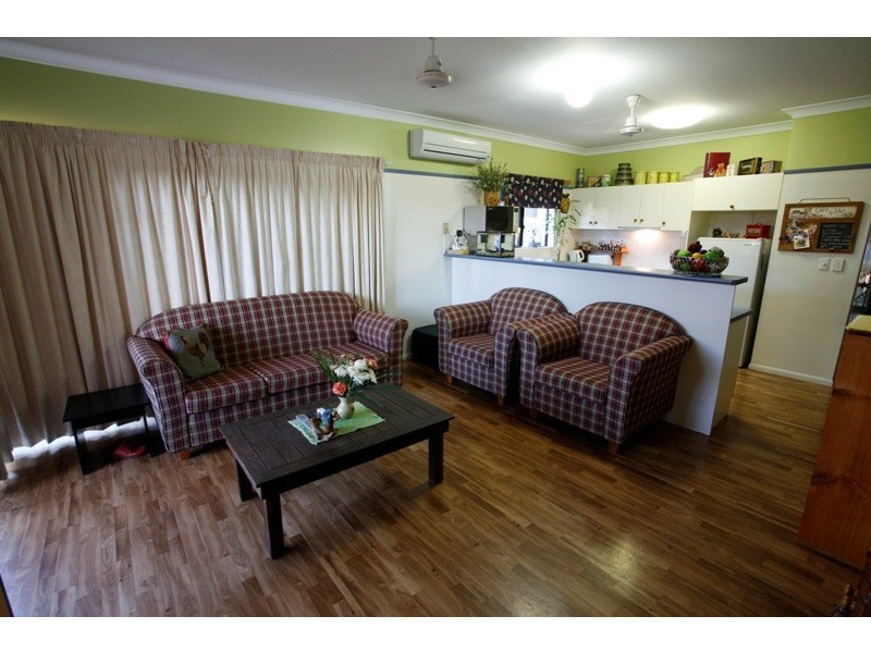 9 Jayella Close, Kirwan QLD 4817